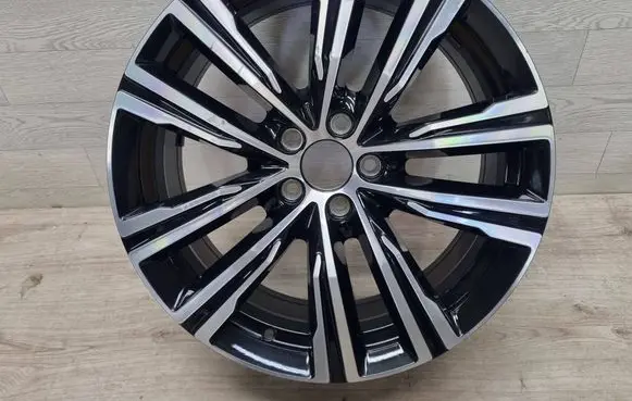 R19 alloy rim