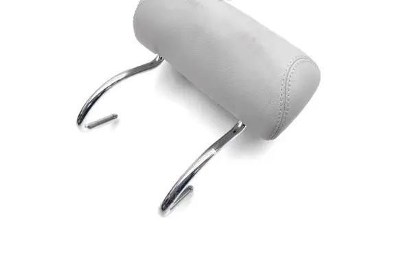 Mercedes-Benz CLS C219 Rear seat headrest 