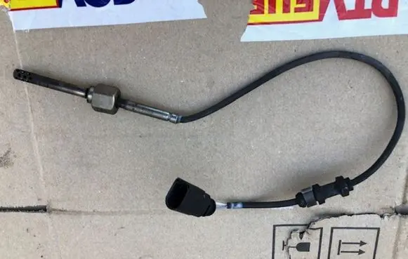 Audi A3 S3 8P Exhaust gas temperature sensor 06F906088
