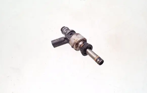 Audi A6 S6 C7 4G Fuel injector 06E036P