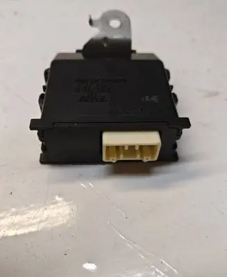 Toyota Corolla E210 E21 Door central lock control unit/module 8597048040 0515004380