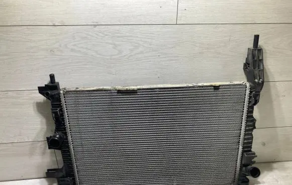 Ford C-MAX II Coolant radiator cv61-8005-vc