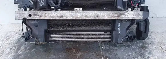 Renault Megane III Radiator support slam panel 