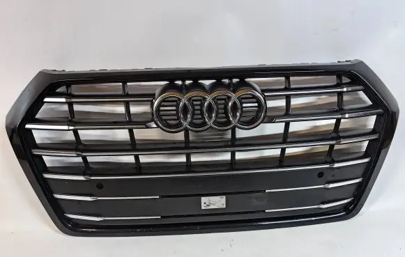 Audi Q5 SQ5 Front bumper upper radiator grill