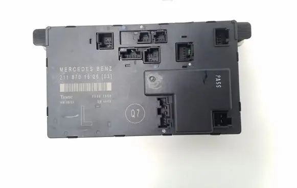Mercedes-Benz E W211 Door control unit/module A2118701526