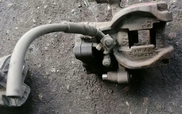 Audi Q2 - Rear brake caliper