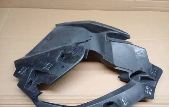 Ford Focus ST Fog light bracket JX7B17E889