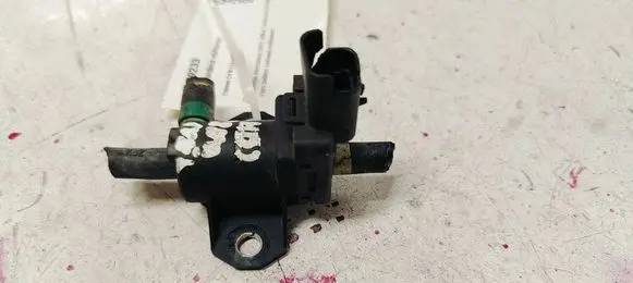 Citroen C4 II Turbo solenoid valve 9688124580