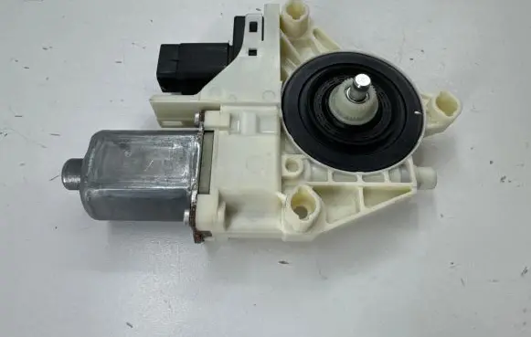 Tesla Model Y Rear door window regulator motor G59252100 20230809