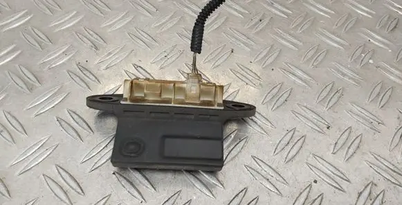 Tailgate opening switch