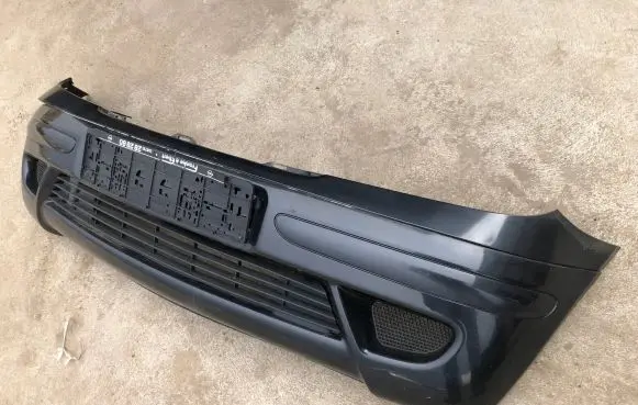 Mercedes-Benz Vaneo W414 Front bumper