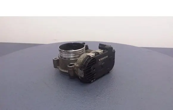 Volvo S60 Throttle body valve 8692720