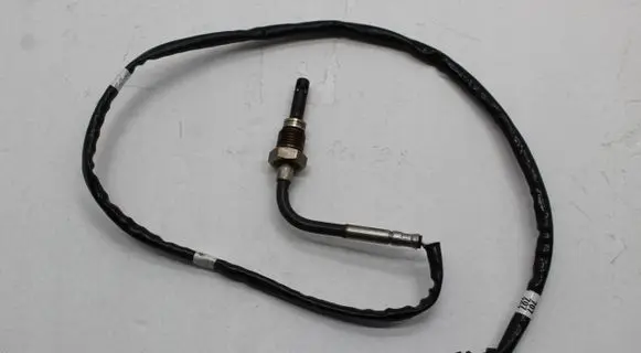 Volkswagen Golf Sportsvan Exhaust gas temperature sensor 04L906088K