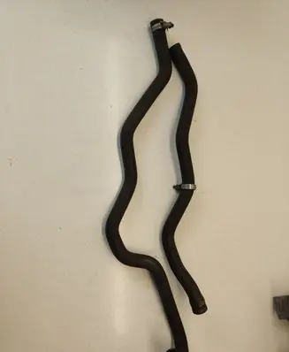 Land Rover Range Rover L322 Engine coolant pipe/hose
