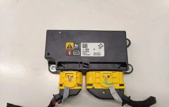 Opel Insignia B Airbag control unit/module 13518658