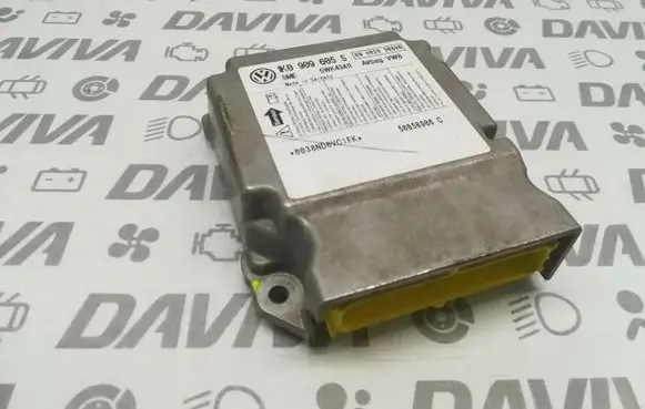 Skoda Octavia Mk2 (1Z) Airbag control unit/module 1K0909605S