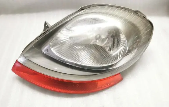 Opel Vivaro Headlight/headlamp 7700311371