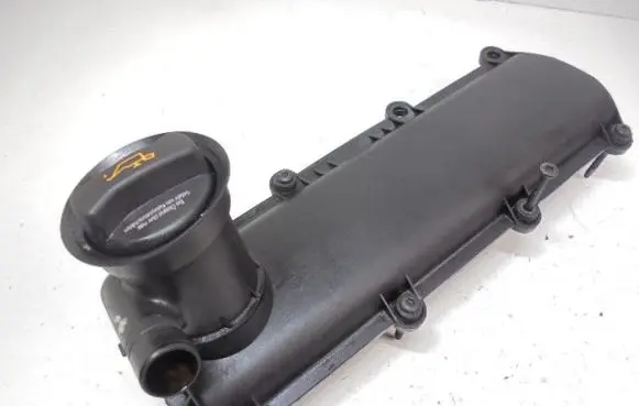 Volkswagen Touran I Rocker cam cover 06A103469AL