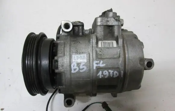Volkswagen PASSAT B5.5 Air conditioning (A/C) compressor (pump) 8D0260808