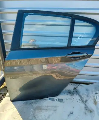 BMW 1 F20 F21 Rear door F20B39