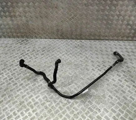 Mercedes-Benz CLS C257 Engine coolant pipe/hose A2135019801
