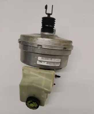 Mercedes-Benz GL X166 Master brake cylinder 32070949 A1664300530L T177310680