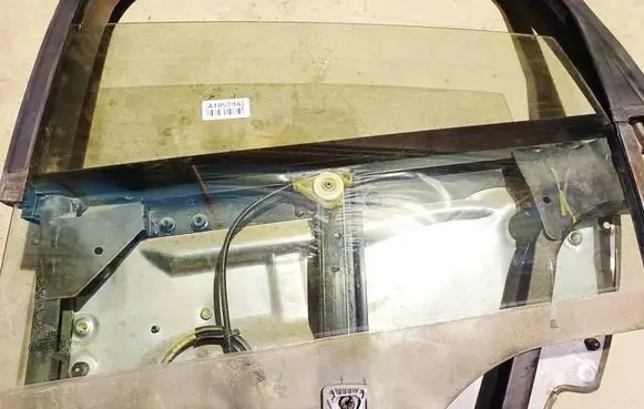 Audi A2 Rear door window glass AS2