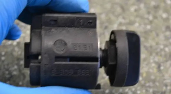 BMW 5 E39 Light switch 8363683
