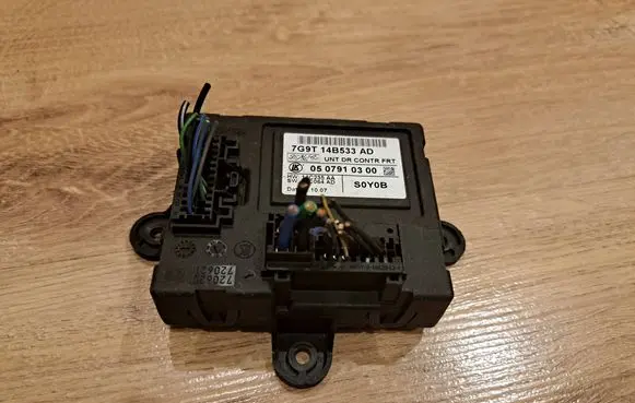 Ford Mondeo MK IV Door control unit/module 7G9T14B533AD 0507910300 14C235AA
