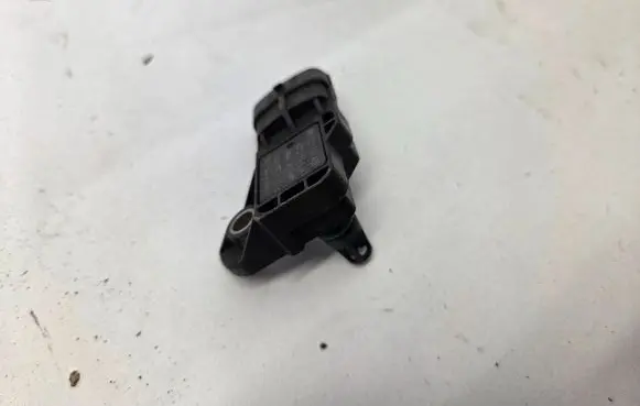 Jaguar F-Pace Air pressure sensor 0261230428