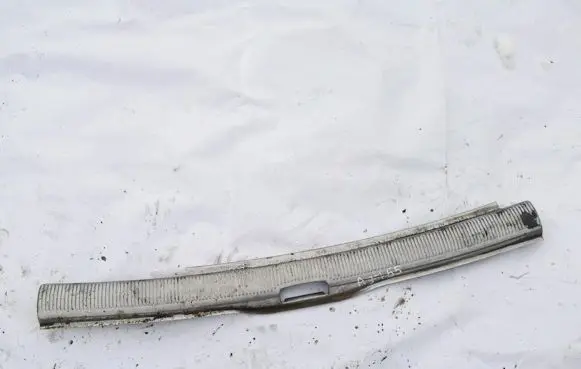Volkswagen PASSAT B5.5 Other trunk/boot trim element 3b9863459k