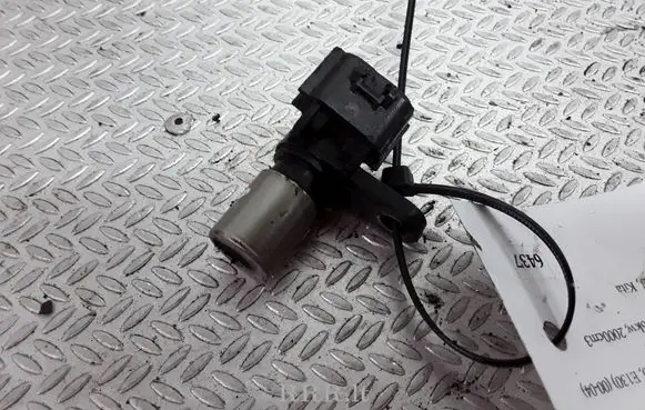 Toyota Corolla E120 E130 Crankshaft position sensor 9091905042