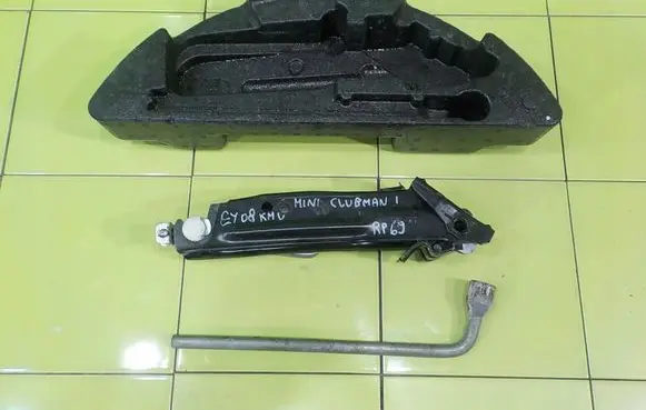 Mini One - Cooper Clubman R55 Other interior part 194570 RP69