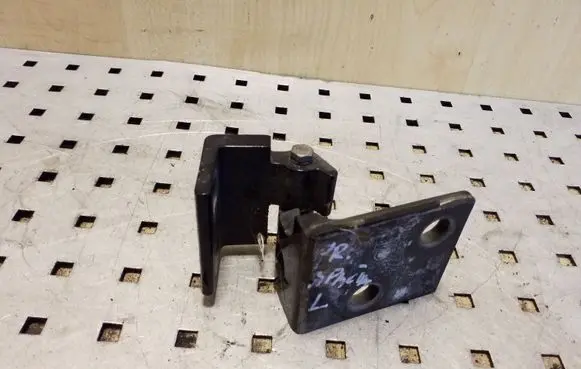 BMW X5 E53 Front door lower hinge 