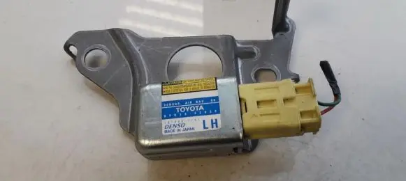 Toyota RAV 4 (XA20) Airbag deployment crash/impact sensor 8983442020 89834-42020