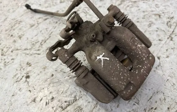 Opel Astra K Rear brake caliper