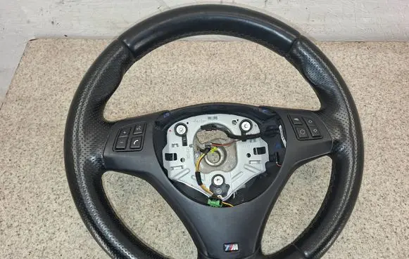 BMW X1 E84 Steering wheel 783907503 3369E87LL 305577299239G