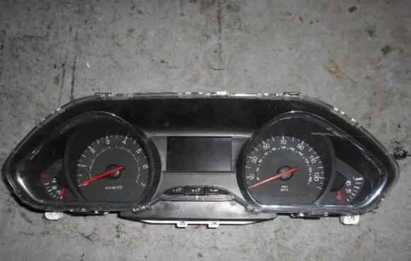 Peugeot 208 Speedometer (instrument cluster)