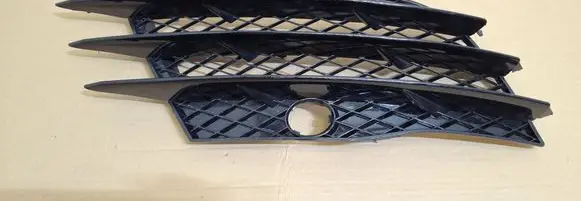 Audi R8 42 Front bumper lower grill 420807682
