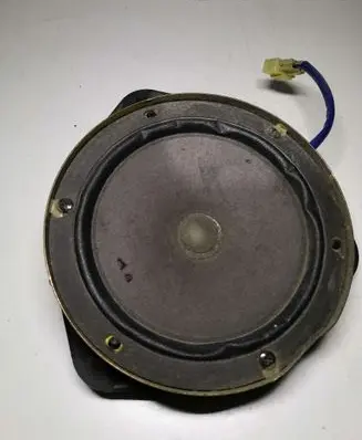 Subaru Forester SF Front door speaker EAS16P475