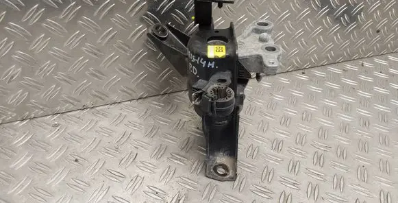 Toyota Auris E180 Engine mount bracket 