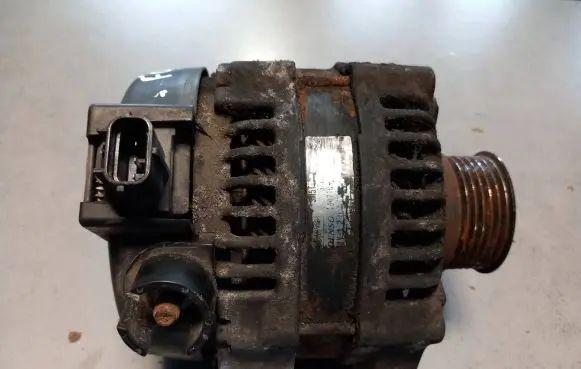 Ford Focus Generator/alternator 3M5T10300PD 104210351
