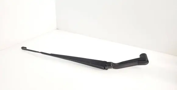 Nissan Qashqai Front wiper blade arm