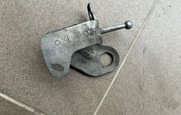 Peugeot Boxer Engine mounting bracket 9800419498001