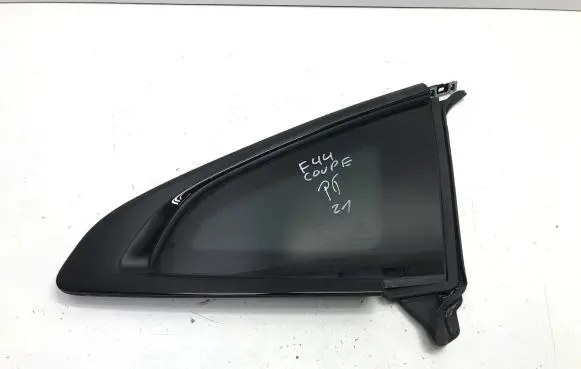 BMW 2 F44 Rear side window 7483160