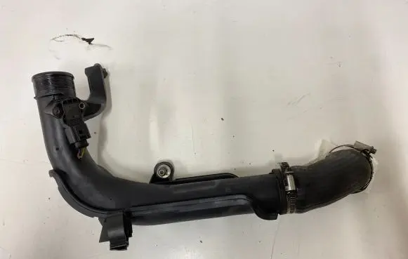 Intercooler hose/pipe