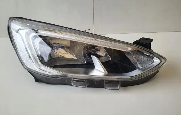 Ford Focus Headlight/headlamp JX7B13W029AE