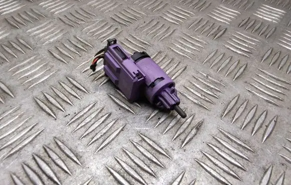Volkswagen Multivan T5 Brake pedal sensor switch 1J0945511D