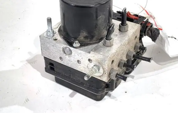 Seat Ibiza IV (6J,6P) ABS Pump 6R0614517AN