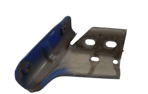 Volkswagen Polo IV 9N3 Fender mounting bracket 6Q0821142
